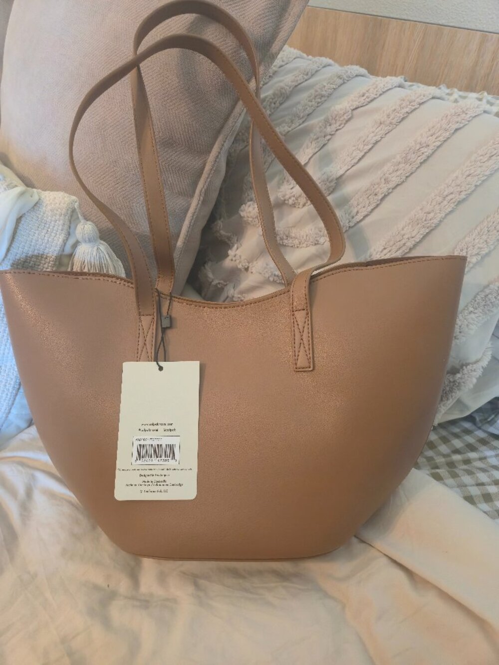 Calpak petal bag